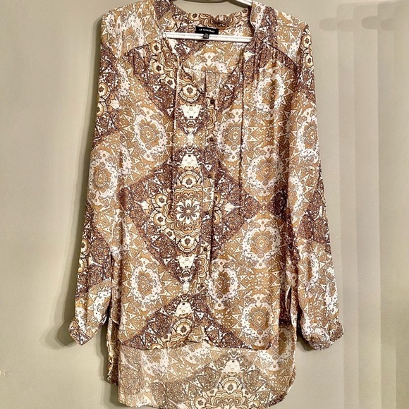 le chateau Tops - Le Chateau Long Sleeve Button Down Shirt